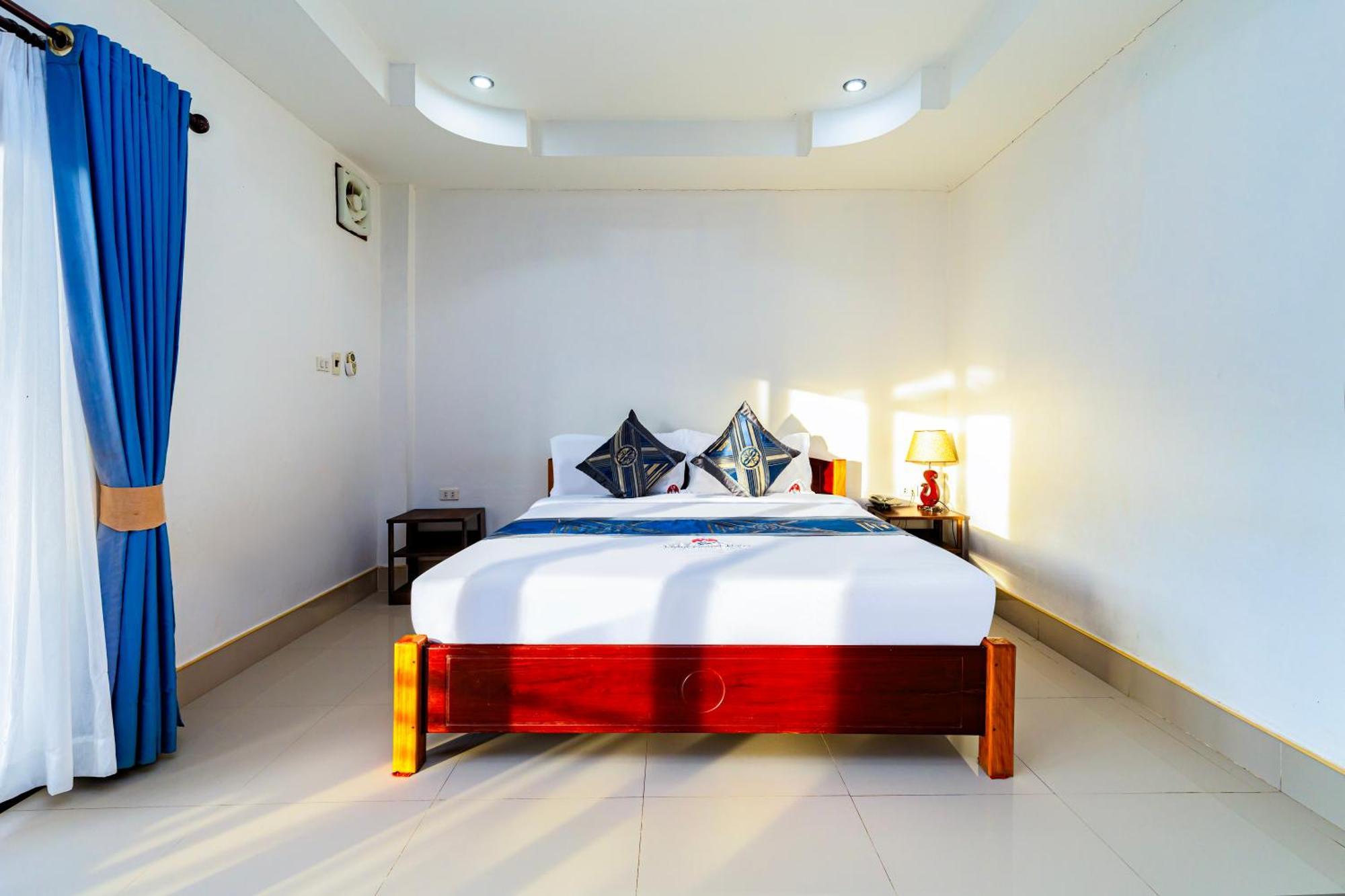 Lisha The Grand Riverside Hotel Vang Vieng Exterior foto